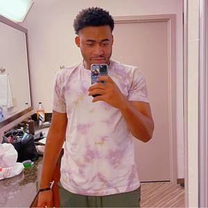 Meet your Posher, Jonathan